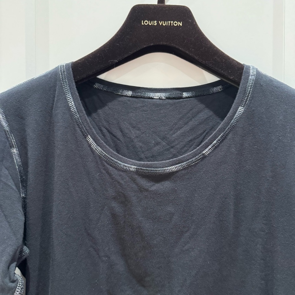 Lululemon Athletica Dark Gray Long Sleeve Tee​​​ - Picture 3 of 7